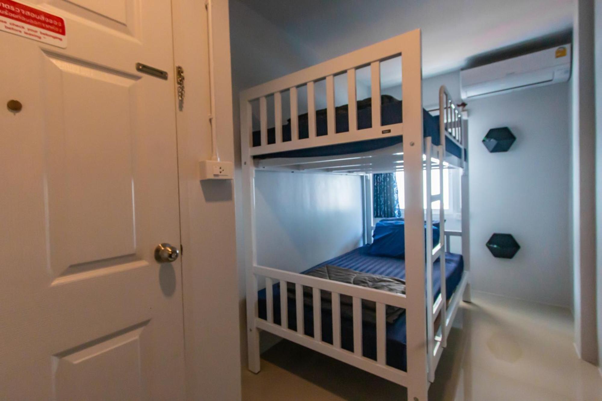 Sida Hostel Фетчабури Екстериор снимка