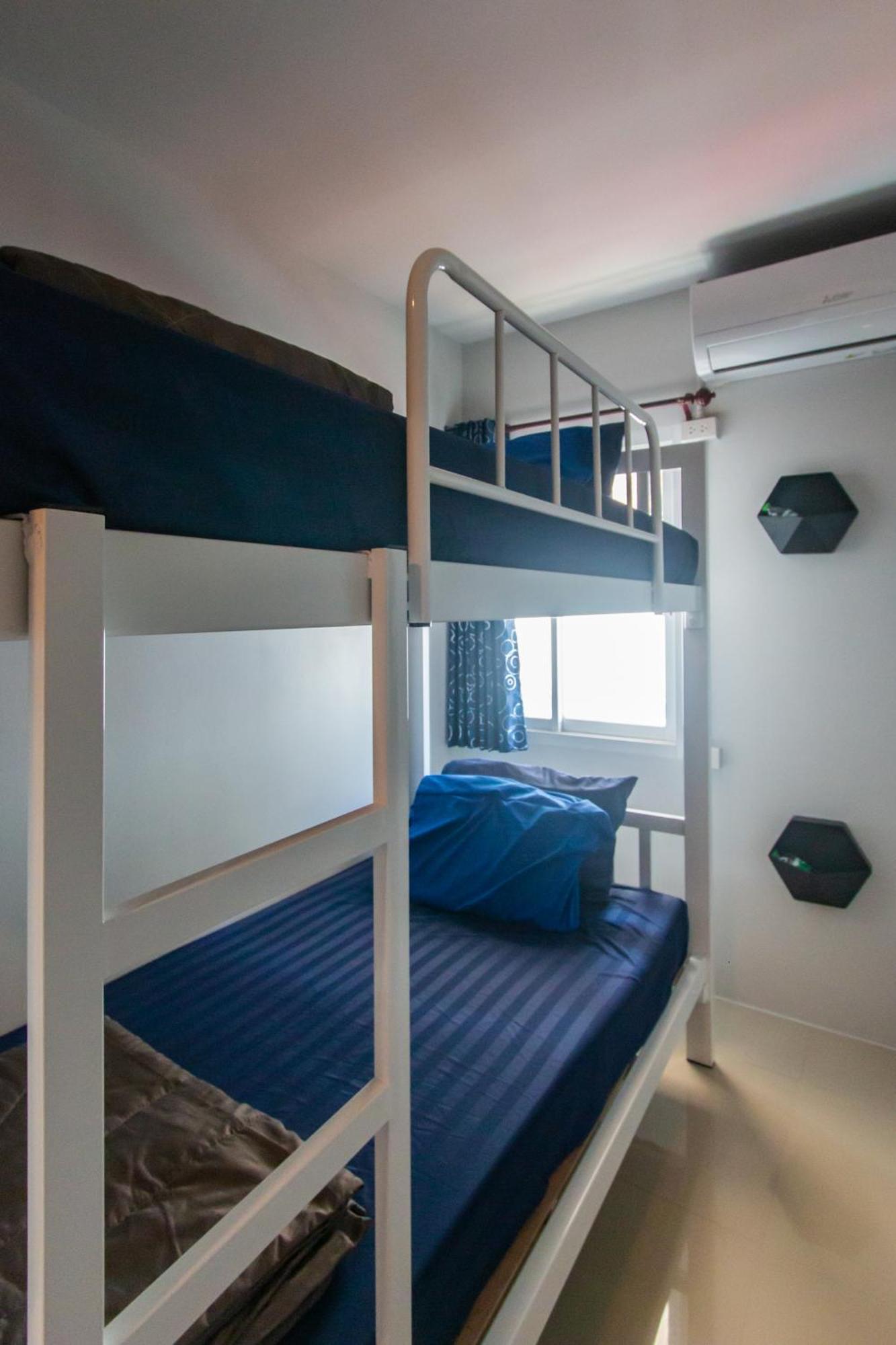 Sida Hostel Фетчабури Екстериор снимка