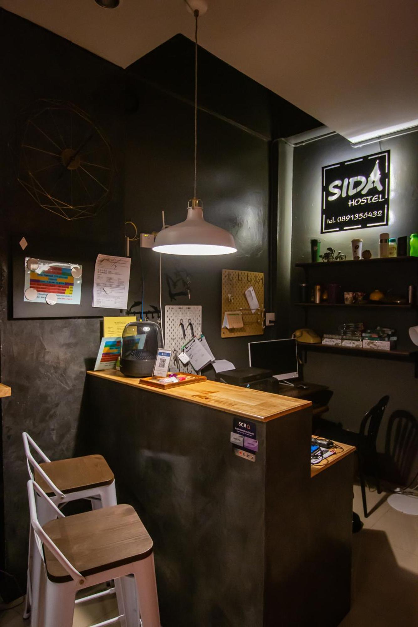 Sida Hostel Фетчабури Екстериор снимка