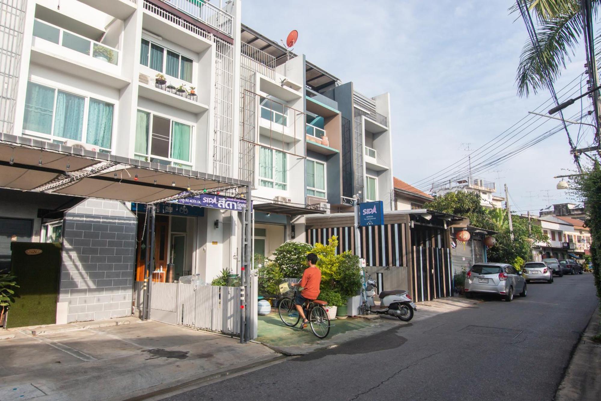 Sida Hostel Фетчабури Екстериор снимка