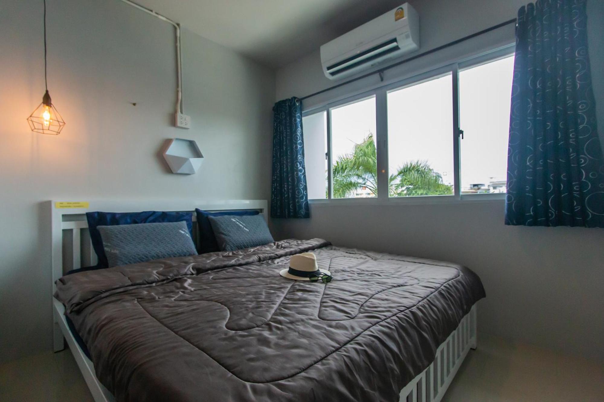 Sida Hostel Фетчабури Екстериор снимка