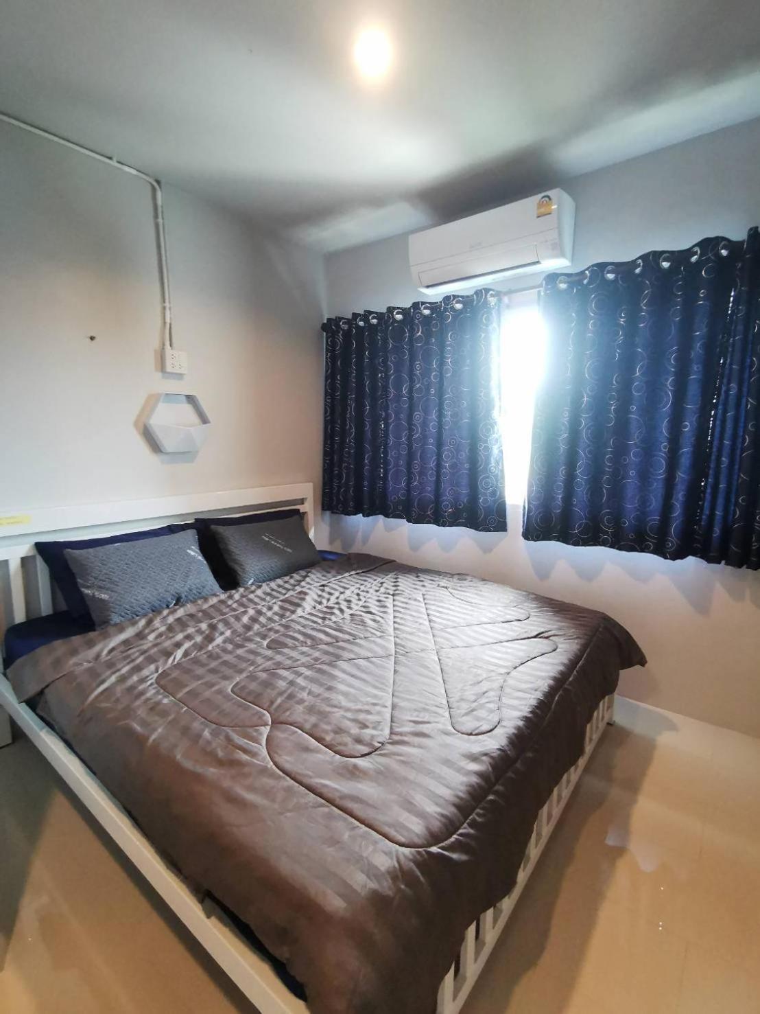 Sida Hostel Фетчабури Екстериор снимка